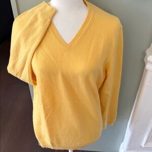Lands' End Women's Sunny V-Neck Sweater 💯 cashmere